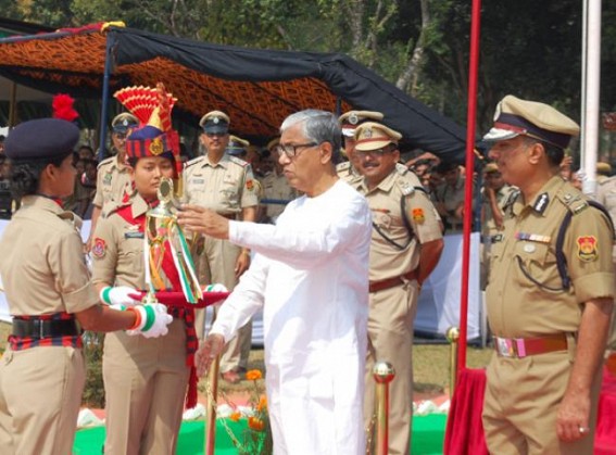 Passing-out parade: Chief Minister Manik Sarkar urges women police constables to work within bounds of law Passing-out parade: Chief Minister Manik Sarkar urges women police constables to work within bounds of law